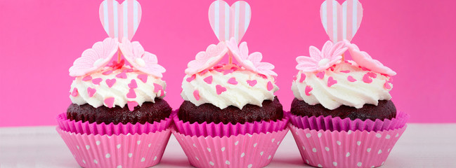 Mothers Day pink and white cupcakes Social Media Banner