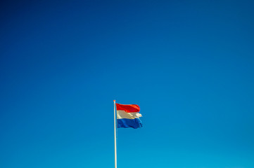 Dutch flag broken