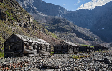Abandoned Uranium mine in Marble Valley
Stalins Gulag camp (Borlug) in Kodar ridge, Uranium mine in Marble Valley