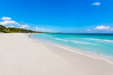Obraz premium Xpu-Ha Beach - beautiful caribbean coast of Mexico - Riviera Maya