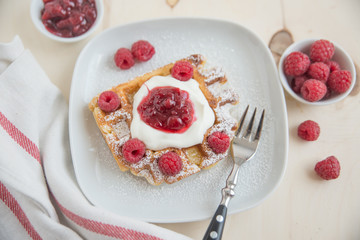 Waffeln mit Beeren 