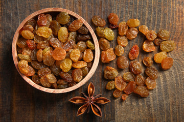  pile of raisins