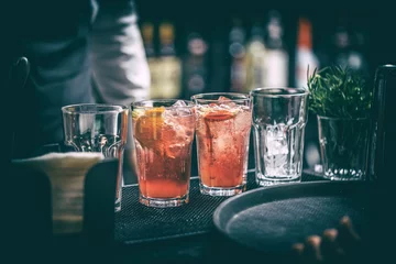 Crédence de cuisine en verre imprimé Cocktail Délicieux cocktails au pamplemousse