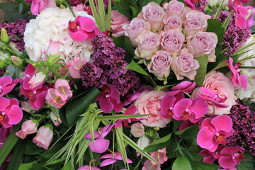 pink and purple wedding flowers