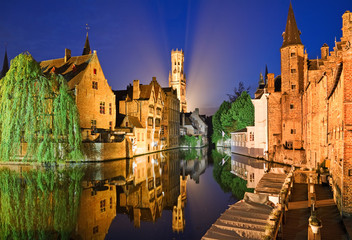 Fototapeta na wymiar The dock of the Rosary (Rozenhoedkaai) at night, Bruges, Belgium.