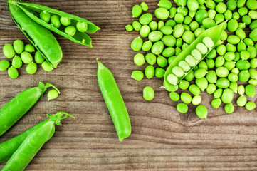 scattered green pea