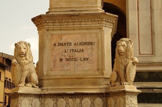 Denkmal von Dante Alighieri in Florenz / Italien - Teilansicht