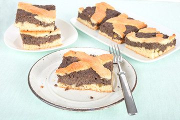 Mohnkuchen mit Gitter