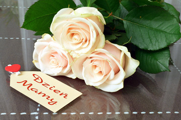 Bukiet róż z okazji Dnia Mamy - obrazy, fototapety, plakaty