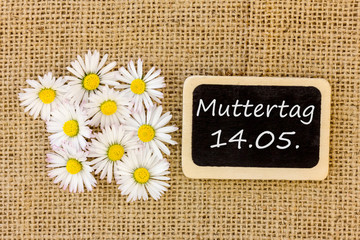 Muttertag ist am 14.05. (14. Mai)