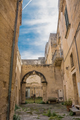 Naklejka premium Alter Innenhof in Lecce, in Apulien, Italien