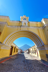 Arco de Santa Catalina - Antigua, old historic city in Guatemala