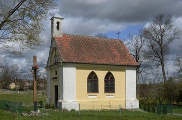 Fototapeta premium Kaplica w Łęgnie