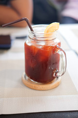 Iced tea with lemon