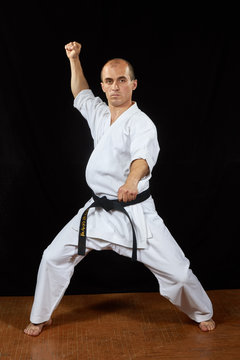 In karategi, an athlete trains blocks