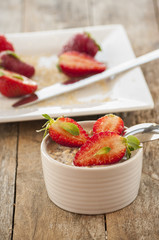 chia strawberry pudding