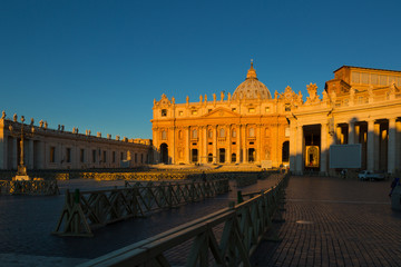 Fototapeta na wymiar St. Peter's Cathedral early at sunrise, Vatican