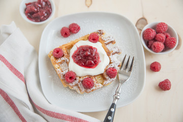 Waffeln mit Beeren 