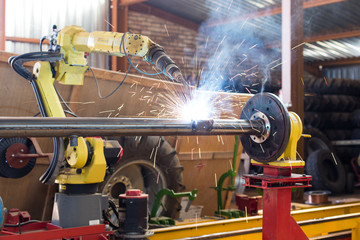 Working machine in the steel & pivot manufacturing industry