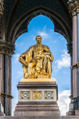 Fototapeta na wymiar Prince Albert Memorial, Gothic Memorial to Prince Albert. London