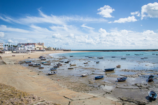  Low tide at the beach in Cadiz, Spain