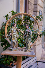 pappmache Figuren, ortstypische Kunst auf Straße in Lecce, in Apulien, Italien