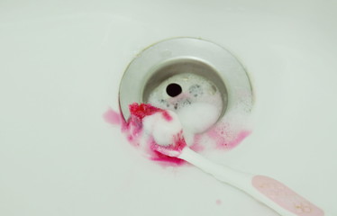  scurvy while brush teeth is sign to see dentist