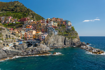 Fototapeta na wymiar Colourful Manarola in National park Cinque Terre, Liguria, Italy