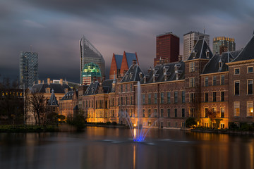 Obraz premium The Hague by night