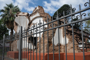 Fototapeta na wymiar Jesuitic Ruins of San Francisco, Mendoza
