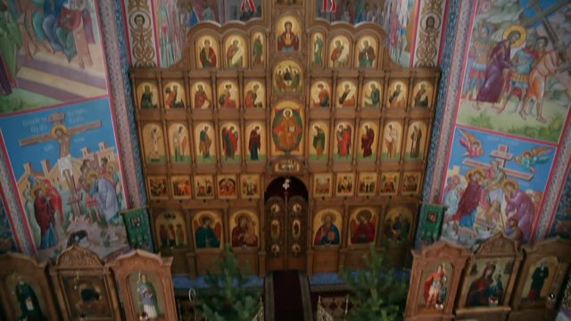 panorama from the bottom up to the iconostasis of the Church