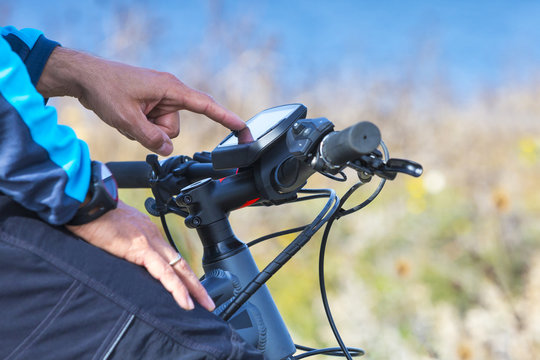 On-board display on modern Ebike, E-Mountainbike
