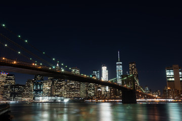 Fototapeta na wymiar New York Nightscape with Brooklyn bridge