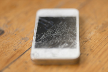 Broken screen on phone shallow DOF