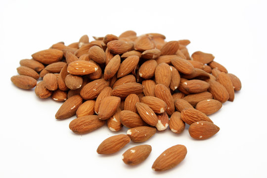 quelques amandes