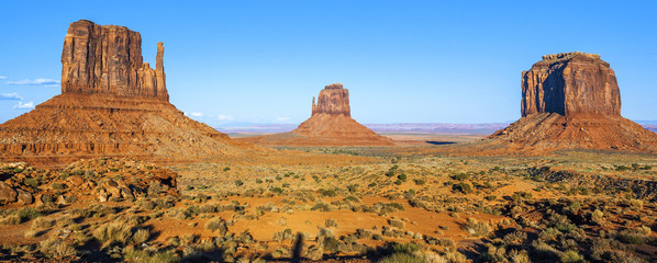 Fototapeta na wymiar Famous Monument Valley
