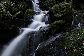 Naklejka premium Lumsdale Waterfall
