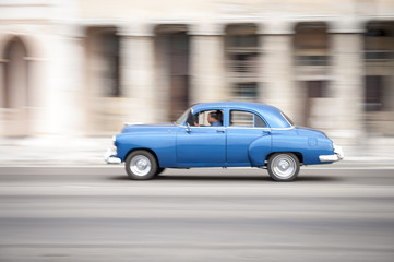 Fototapeta na wymiar Motion blur zoom view of the Malecon seafront street in Havana, Cuba