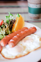 English breakfast - toast, egg, bacon and vegetables