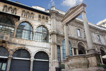 milan merchant square