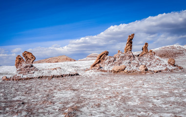 Las tres Marias landmark in Valle de la Luna, San Pedro de Atacama, Chile © daboost