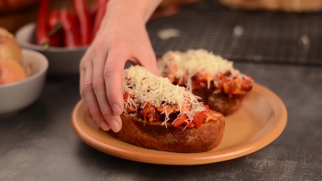 Devils toast with chicken