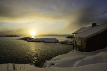 Panele Szklane Podświetlane  Wschód słońca w A, Lofoty, Norwegia