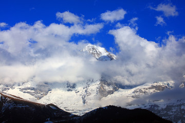 Fototapeta premium Alpine landscape in Berner Oberland, Switzerland
