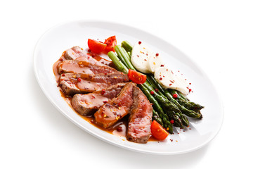 Fillet mignon with asparagus