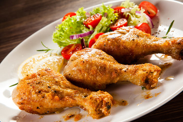Roast drumsticks with vegetables