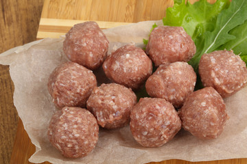 Raw meat balls