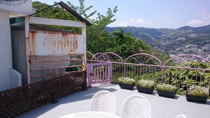 この柵はなんだ