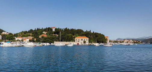 Fototapeta na wymiar Gruz harbour panorama