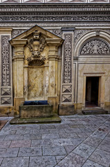 Obraz premium Unique architecture in the pillar